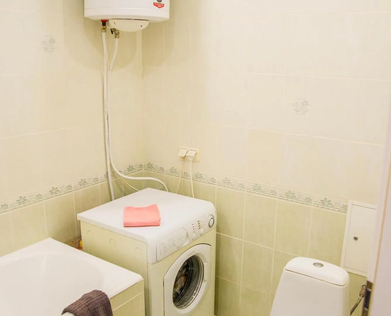 Kyiv Apartment On Derevlyanskaya Street Close To The Downtown 0*,  Украина