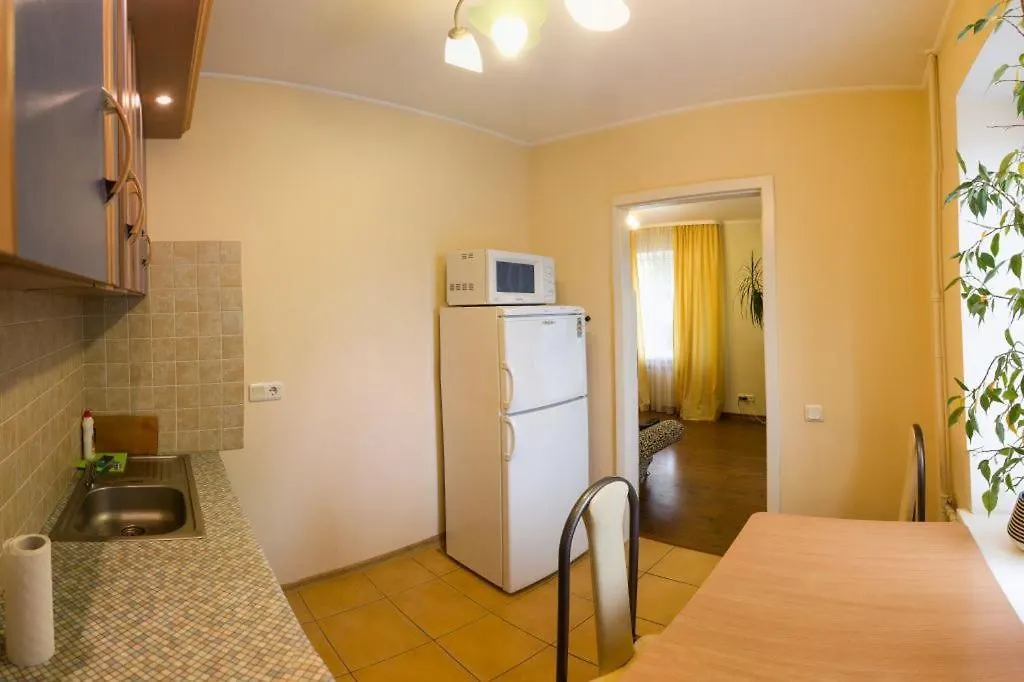Kyiv Apartment On Derevlyanskaya Street Close To The Downtown 0*,